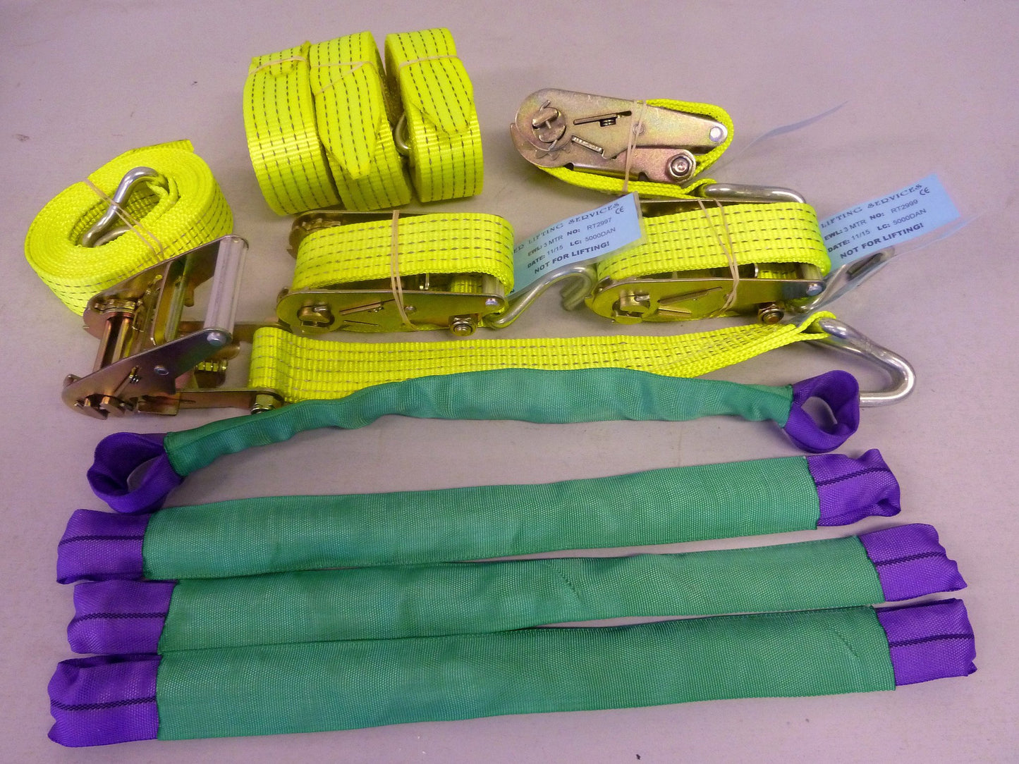 5t_5000kg_car_trailer_transporter_hi_visibility_yellow_wheel_soft_link_strap_recovery_straps_set_of_4_image_1